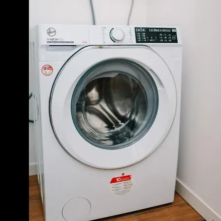 Lora Luxury House شقة كومو