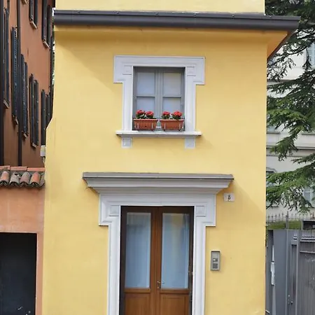 Lora Luxury House * Como