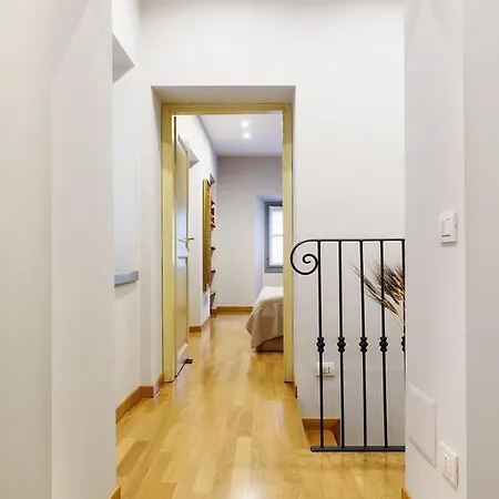 Lora Luxury House, Near The With Air Conditioners Apartament Como
