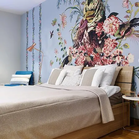 Lora Luxury House, Near The With Air Conditioners *