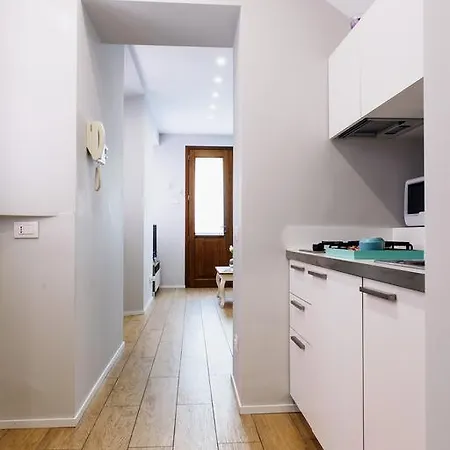 Lora Luxury House * Como