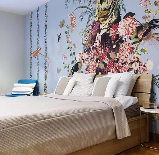 Lora Luxury House *